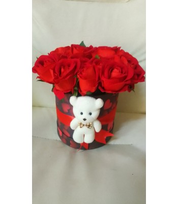 Ayıcıklı gerçek görünümlü yapay kadife gül
